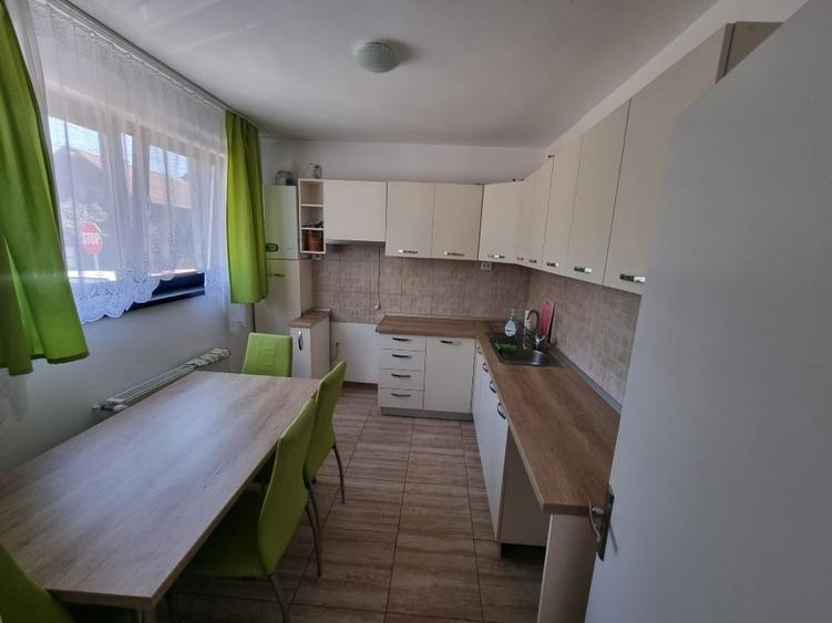 Casă cu 3 camere cu Canalizare în Cetate