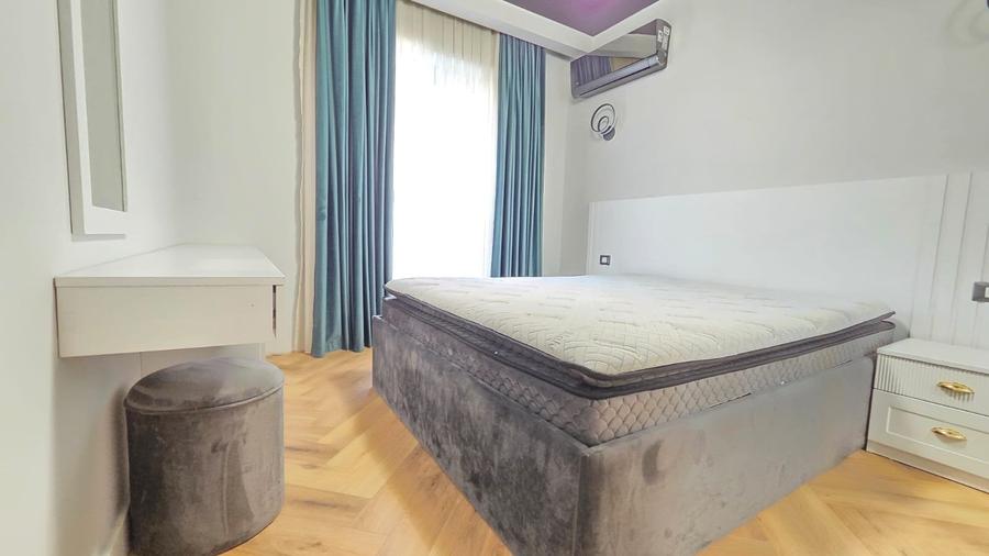 Apartament cu 3 camere decomandat în Pipera