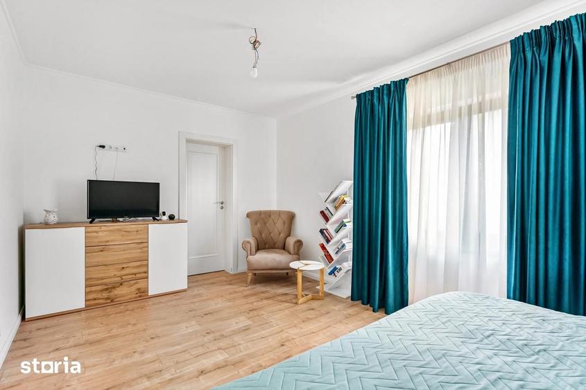 Casă cu 6 camere cu Teren 1000 Mp în Exterior Vest