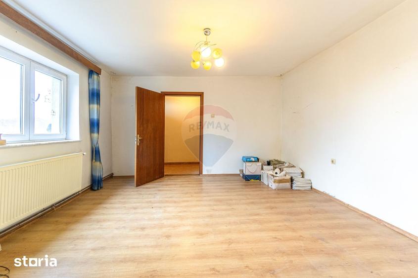 Casă cu 5 camere cu Teren 404 Mp în Bartolomeu