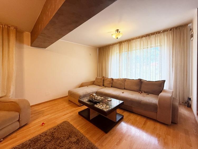 Duplex cu 7 camere cu Canalizare în Cumpăna