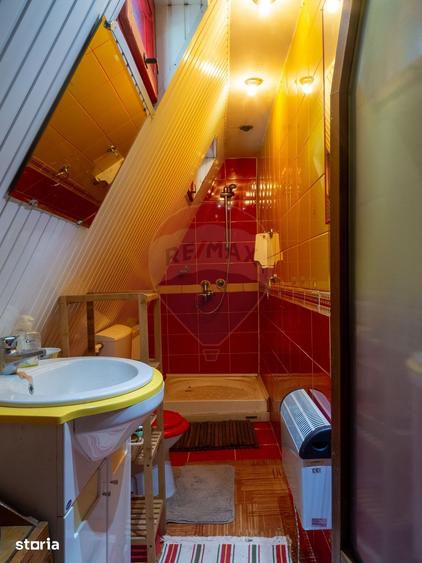 Casă cu 4 camere cu Teren 967 Mp în Central