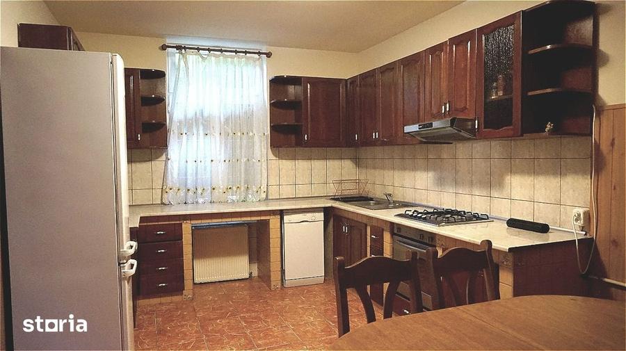 Casă cu 7 camere decomandat cu Teren 279 Mp în Grigorescu