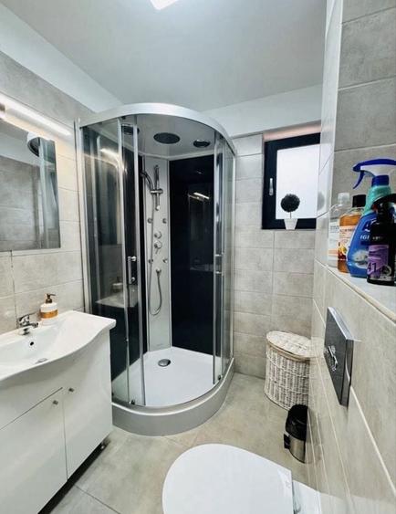 Apartament cu 2 camere semidecomandat în Galata