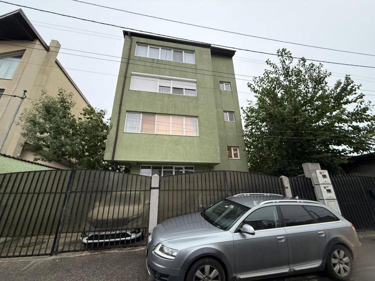 Apartament cu 3 camere decomandat, mobilat în Colentina