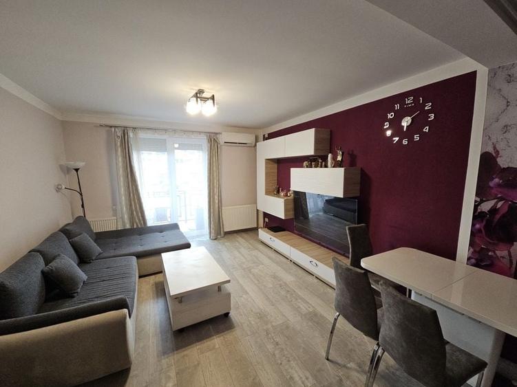 Apartament cu 3 camere decomandat în Giroc