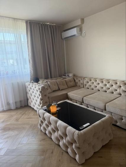 Apartament cu 3 camere decomandat în Sud