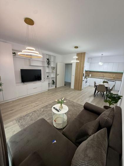 Apartament cu 2 camere decomandat în Exterior Vest