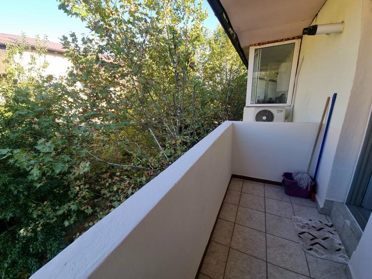 Apartament cu 2 camere nedecomandat în Berceni