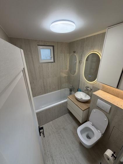 Apartament cu 3 camere decomandat în Ultracentral