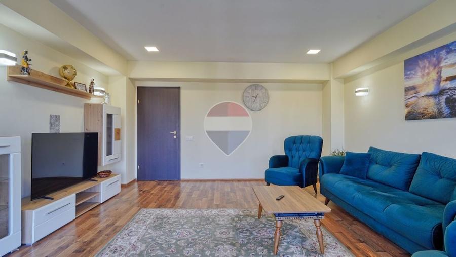 Apartament cu 2 camere decomandat, mobilat în Sud