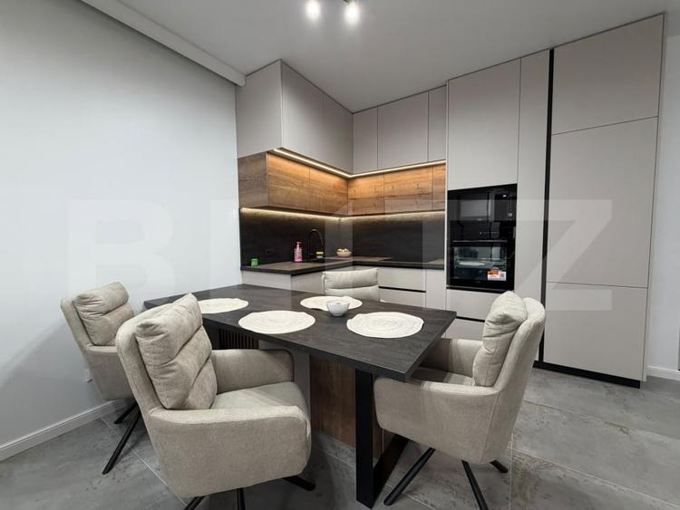 Apartament cu 3 camere semidecomandat, mobilat în Mănăștur