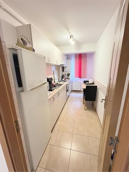 Inchiriez apartament in Flore?ti - 2