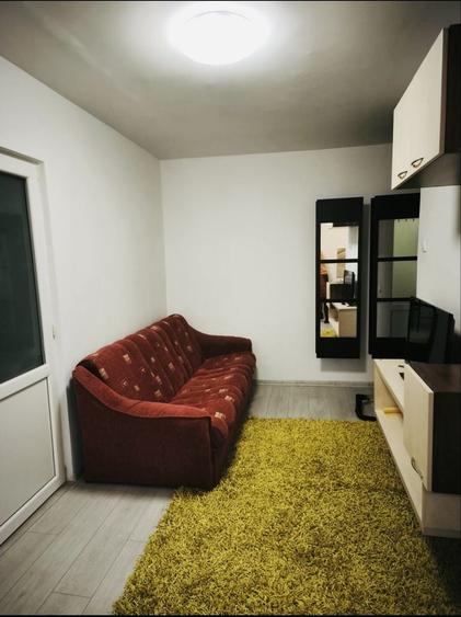 Apartament cu 2 camere nedecomandat în Central