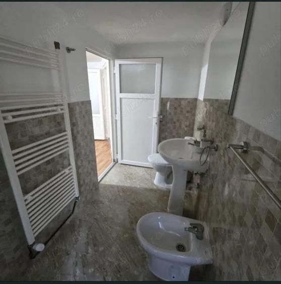 Casă cu 4 camere cu Teren 200 Mp în Vișeu de Jos