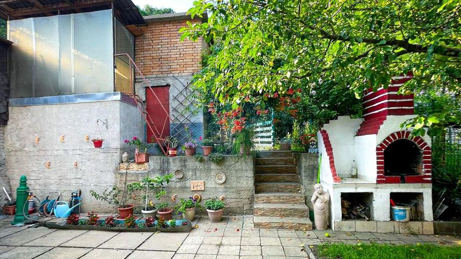 Casă cu 5 camere cu Canalizare în Lendt