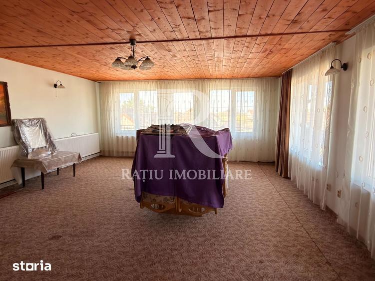 Casă cu 7 camere cu Teren 1500 Mp în Nojorid