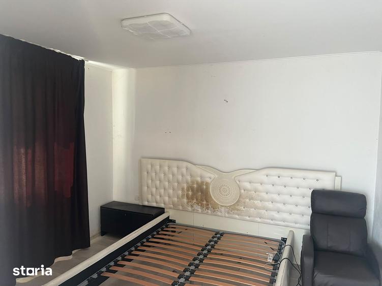 Casă cu 2 camere cu Teren 950 Mp în Calea București