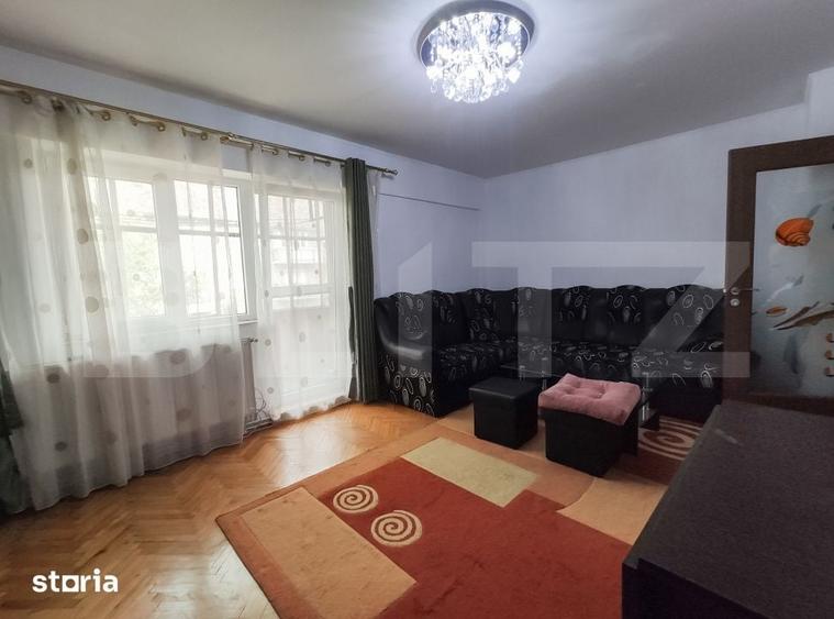 Apartament cu 3 camere decomandat în Central