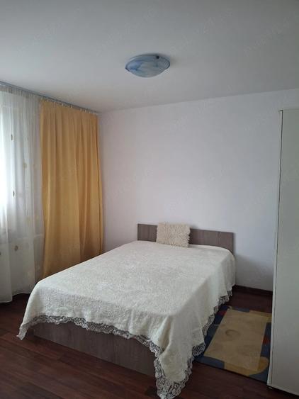 Apartament cu 2 camere decomandat în Precista