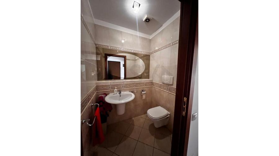 Apartament cu 3 camere decomandat, mobilat în Primăverii