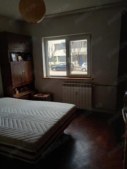 Apartament cu 3 camere decomandat în Autogară