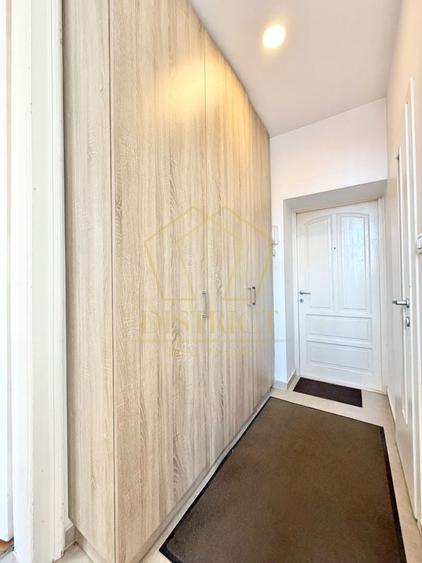 Apartament cu 2 camere semidecomandat, mobilat în Central
