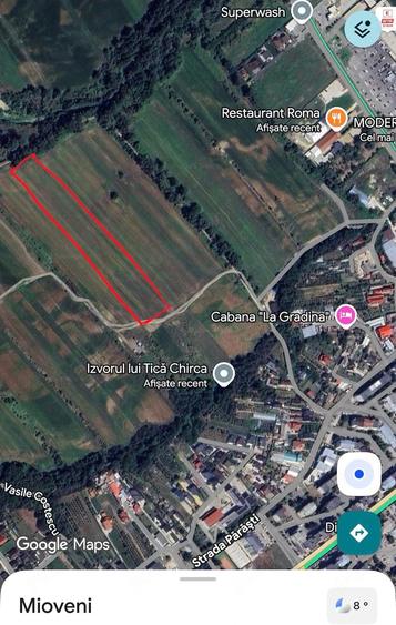 Teren de 4400 mp, în Central