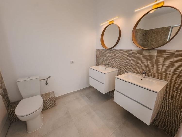 Casă individuală cu 3 camere cu Canalizare în Pipera