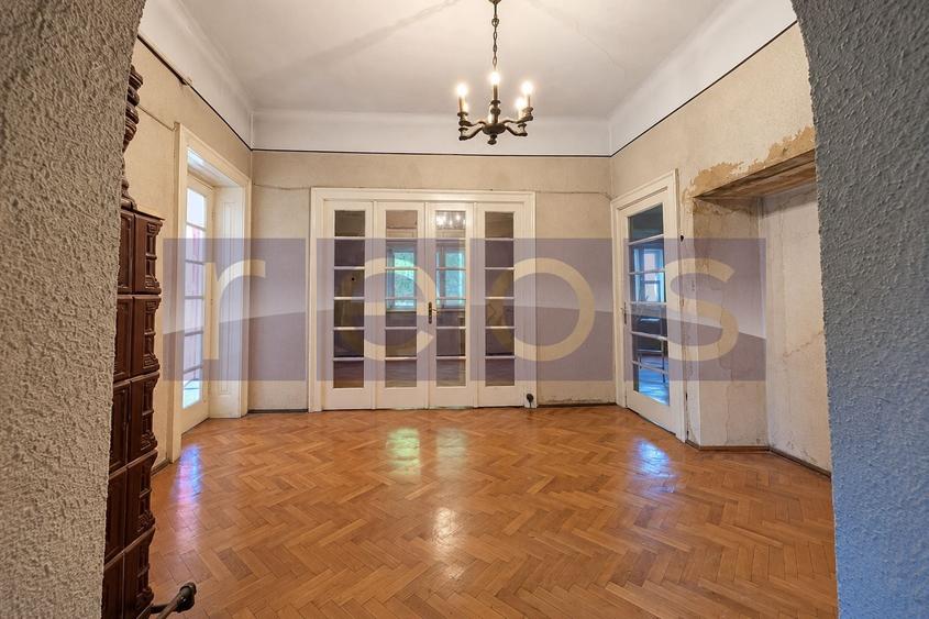 Apartament cu 3 camere semidecomandat în Dorobanți