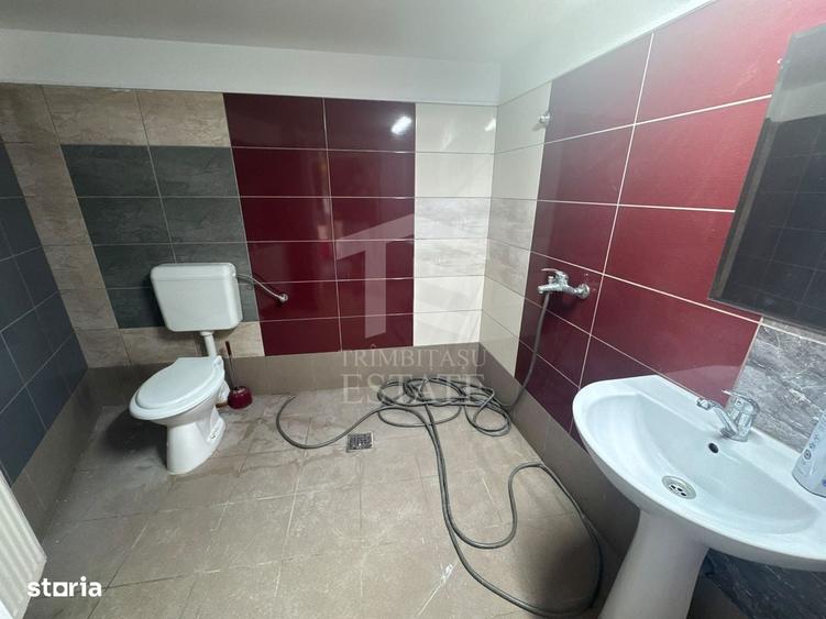 Spațiu comercial, de 200 mp, în Văcăresti