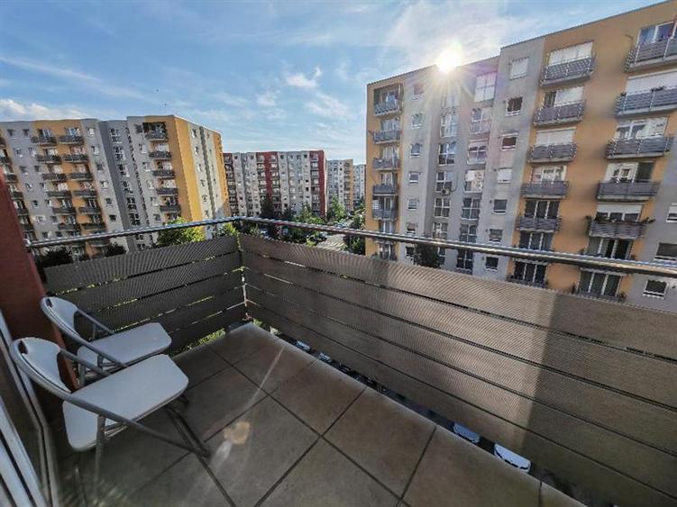 Apartament cu 2 camere decomandat, mobilat în Avantgarden