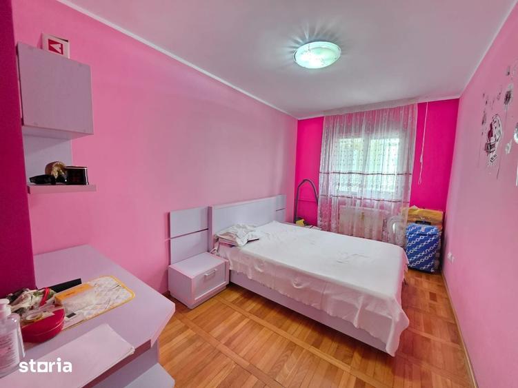 Apartament cu 3 camere decomandat în Ultracentral