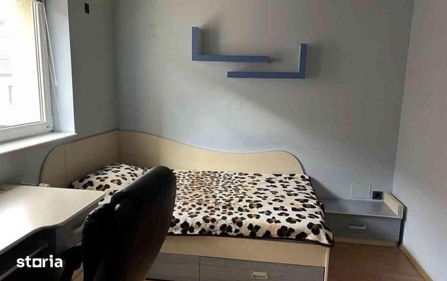 Casă cu 4 camere cu Teren 300 Mp în Rogerius