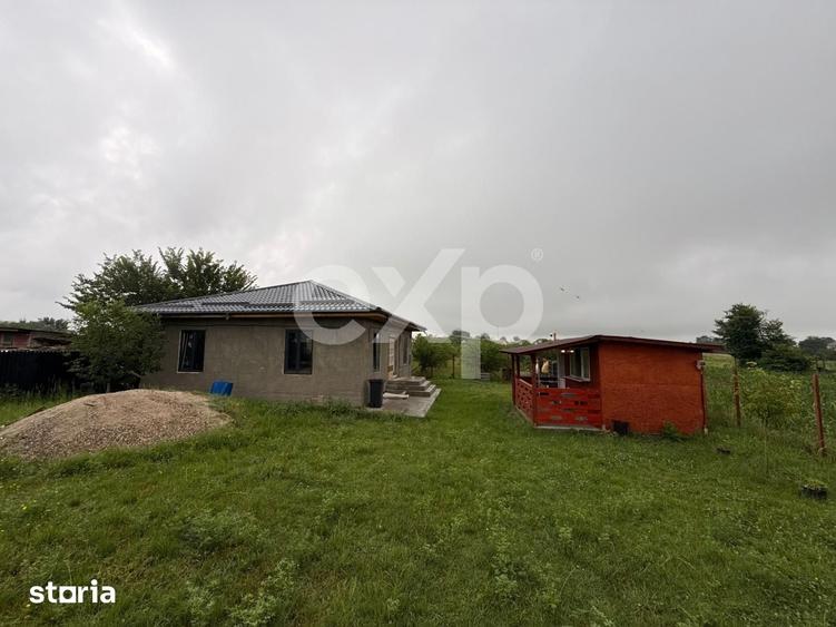 Casă cu 3 camere cu Teren 2857 Mp în Buzoești