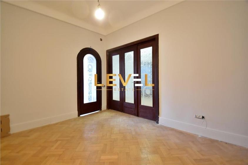 Apartament cu 2 camere decomandat în Universitate