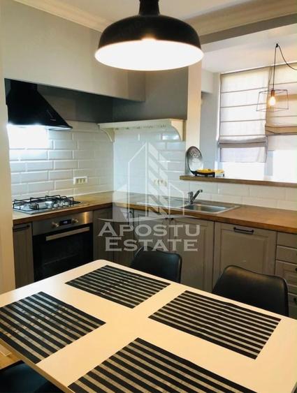 Apartament cu 3 camere semidecomandat în Dumbrăvița