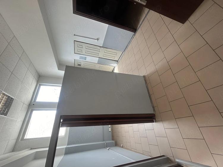 Spațiu comercial, de 141 mp, în Central