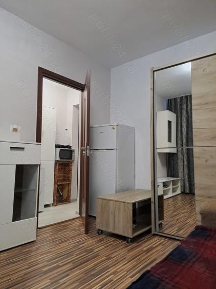 Garsonieră decomandată în Micro 19