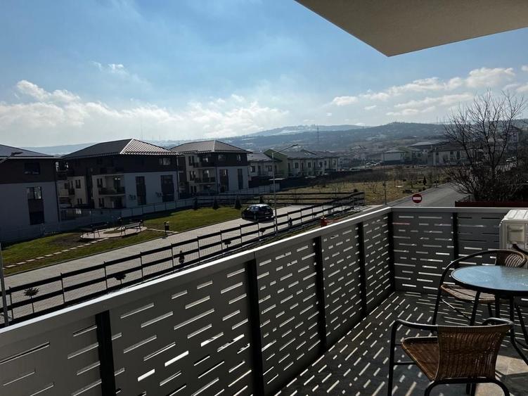 Apartament cu 2 camere decomandat în Borhanci