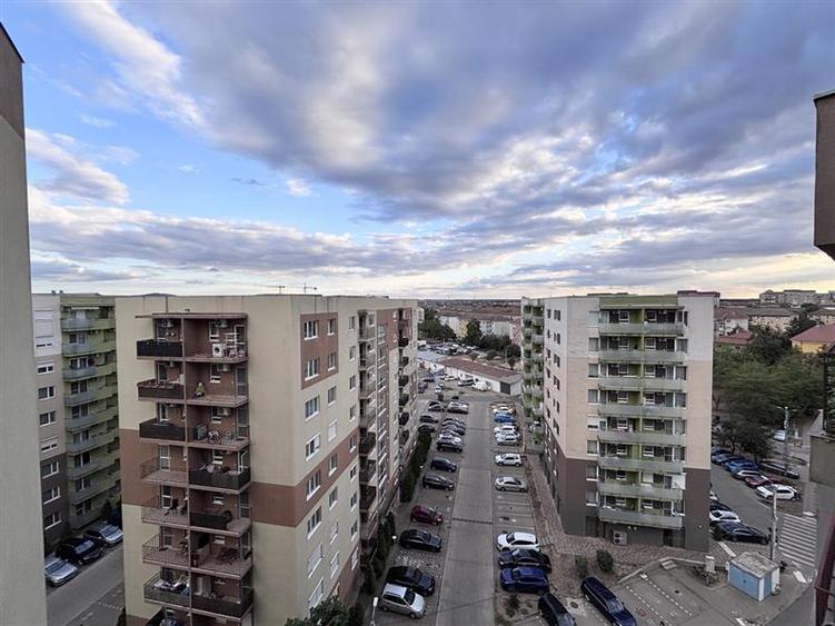 Apartament cu 2 camere decomandat, mobilat în Nufărul