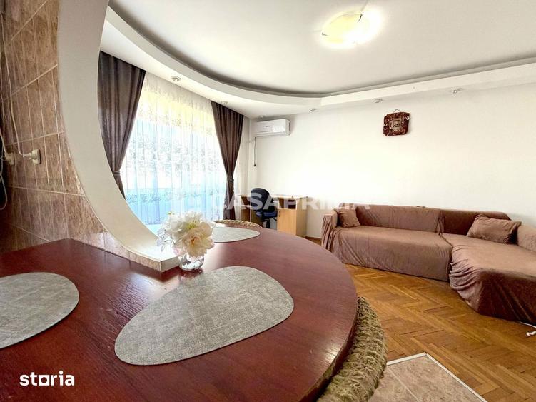 Apartament cu 3 camere decomandat, mobilat în Piața Unirii