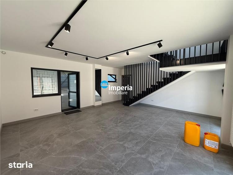 Spațiu comercial, de 590 mp, în Tomești