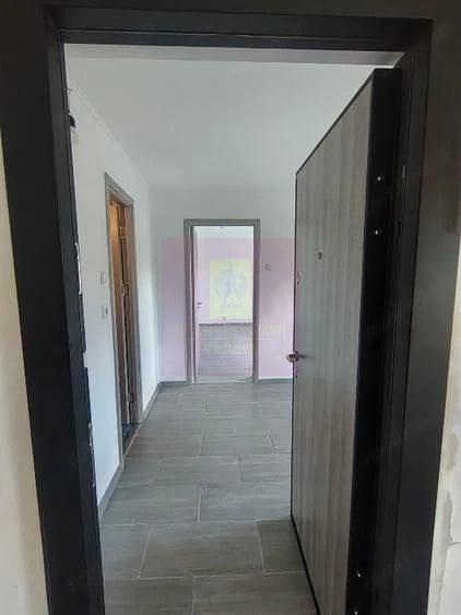 Garsoniera spa?ioasa de vanzare - Vitan, la cateva minute de Mall Vitan. - 6