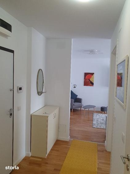 Apartament cu 3 camere decomandat în 1 Mai