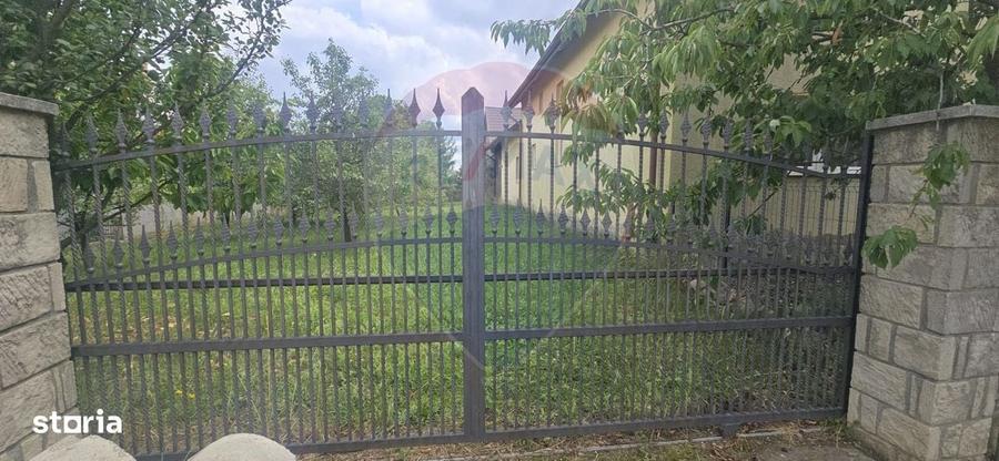 Casă cu 4 camere în Racova
