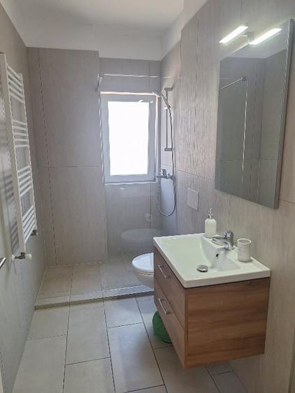 Apartament cu 2 camere semidecomandat, mobilat în Braytim