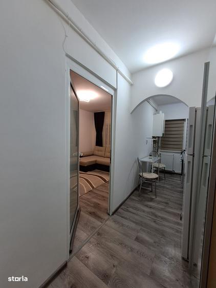 Vand garsoniera Mioveni parter, Maxi-Taxi ,pretabil spatiu - 2
