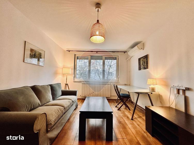 Apartament cu 3 camere semidecomandat, mobilat în Drumul Taberei