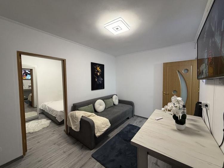 Apartament cu 2 camere semidecomandat în Trivale
